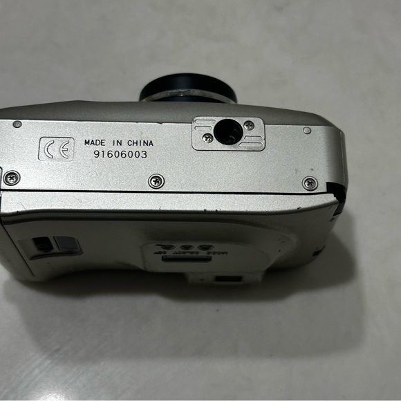 Samsung Maxima Zoom 70GL 35mm Point Shoot Film Camera Tested - Picture 10 of 15